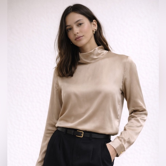 Jones New York Tops - Jones New York | 100% Silk | Blouse Size 6 Champagne Satin High Neck Top
